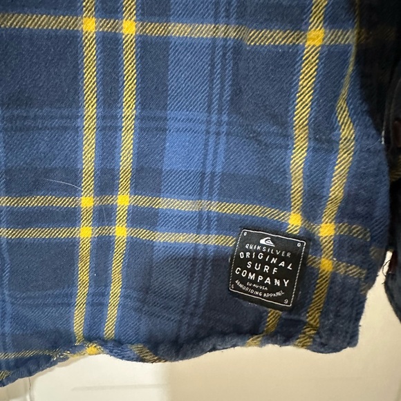 Quicksilver flannel -youth XL - Picture 3 of 4